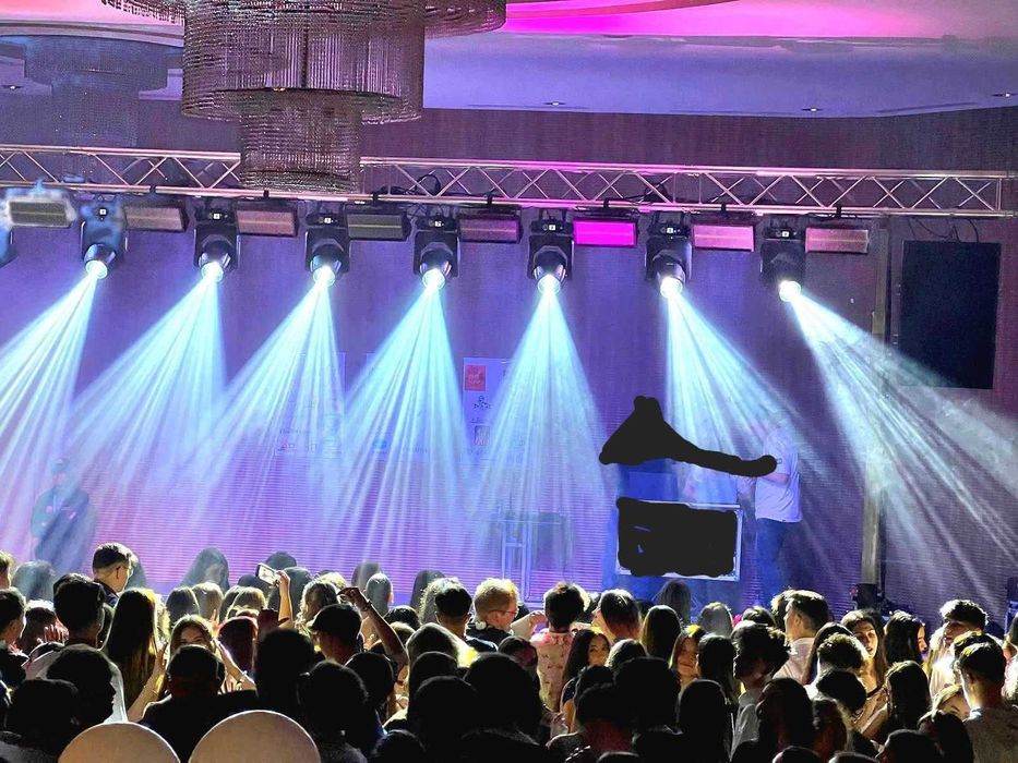 OFERTA Beam 14R 295W noi cu 2 prisme, led ring si case lumini scena dj
