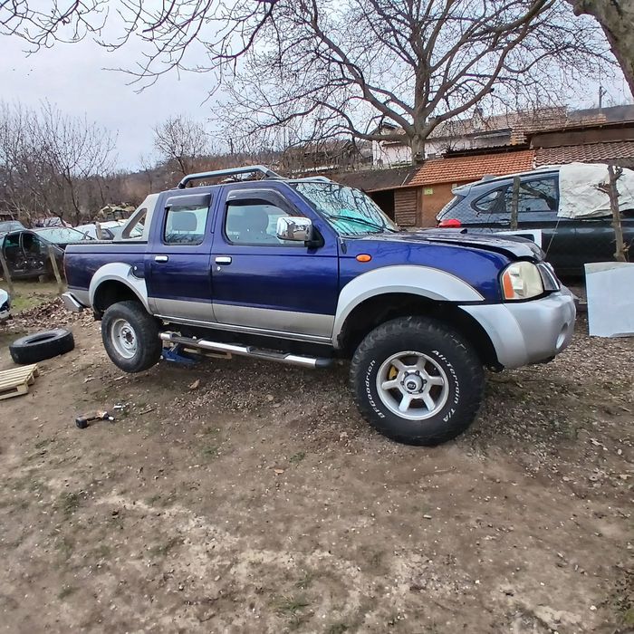 Nissan navara 2.5 133k.c