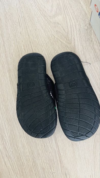 Туфли блестящие + домашние тапочки