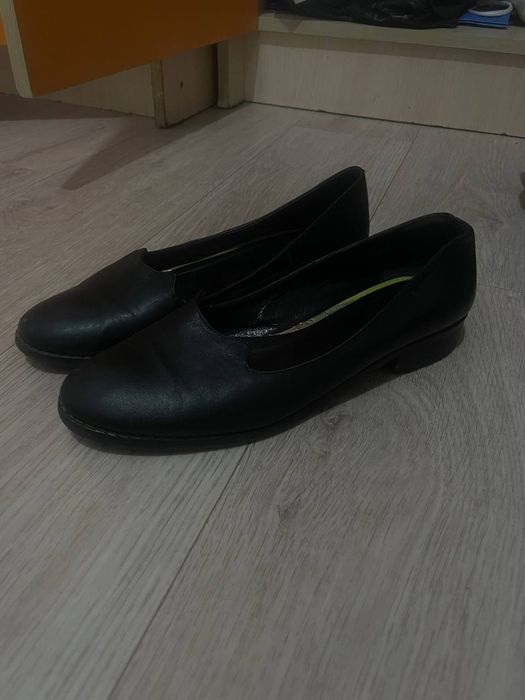 Качественные туфли и кроссовки