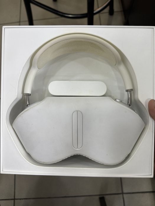 AirPods Max Silver