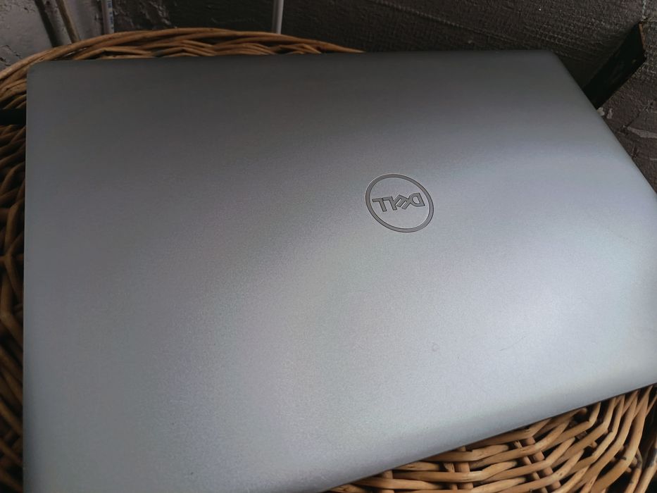 Преносим Лаптоп DELL
