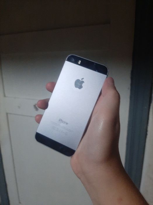Айфон 5s 32 gb  блок