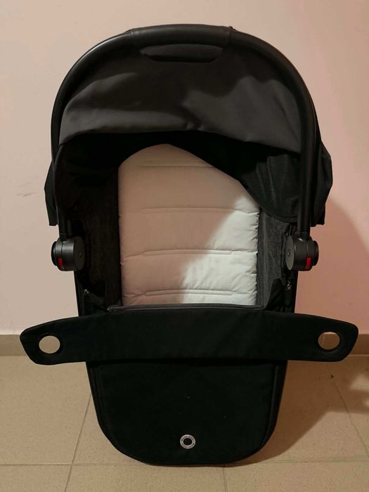 Бебешка количка Maxi Cosy