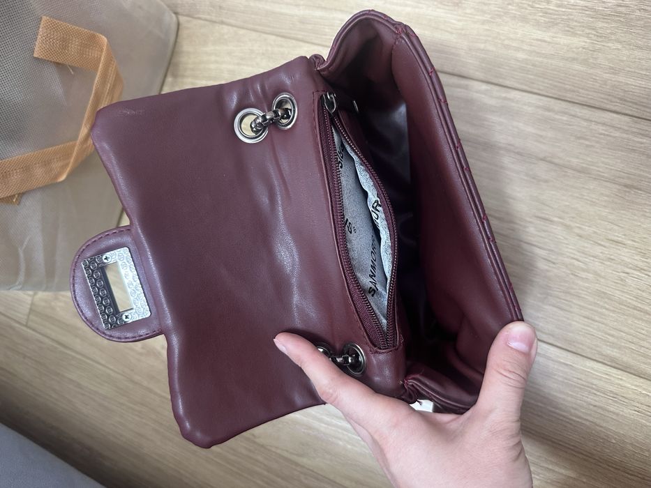 Сумка через плечо бордовая