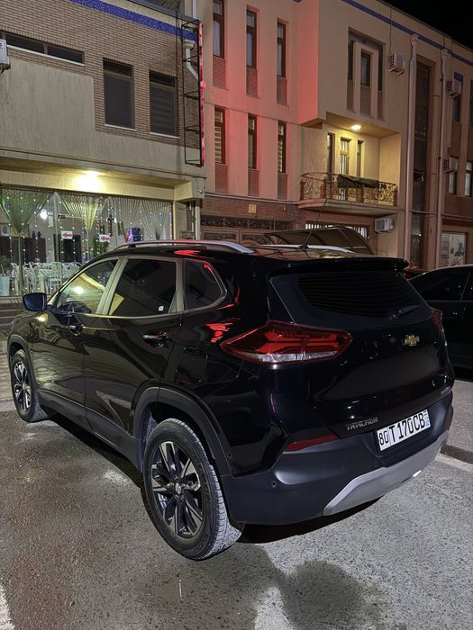 Tracker Premier 2023