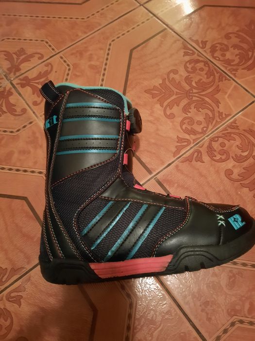 Boots snowboard K2 Lil Kat fete