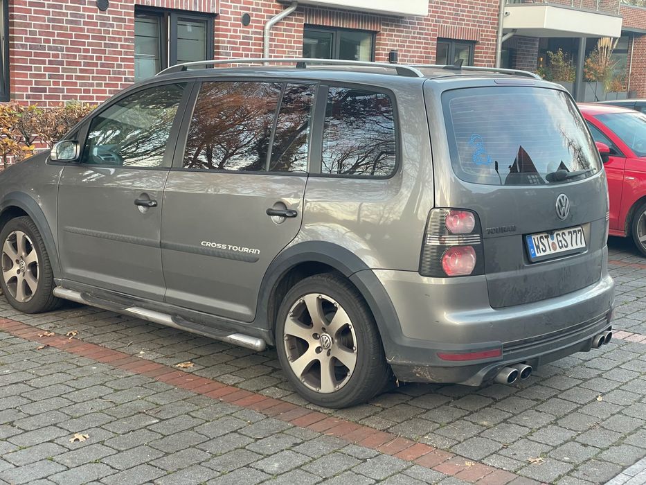 VW Touran CROSS 2.0TDI 140ps