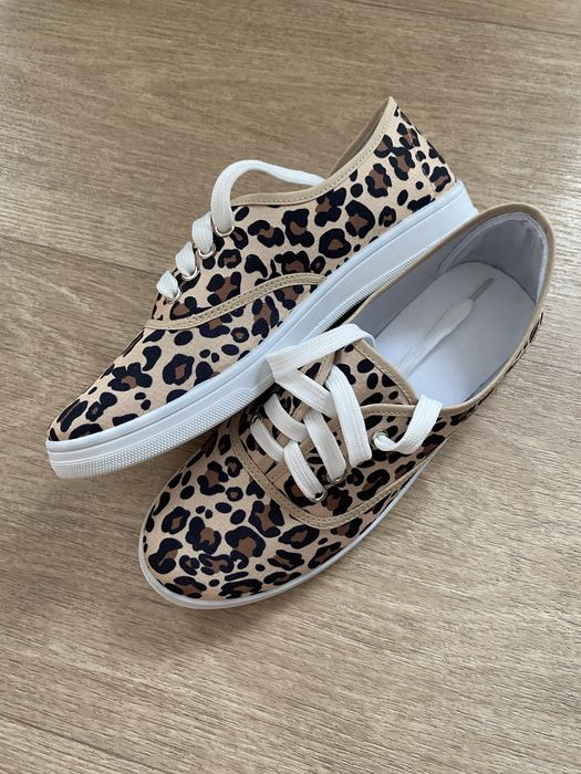 Женская обувь 38 размер