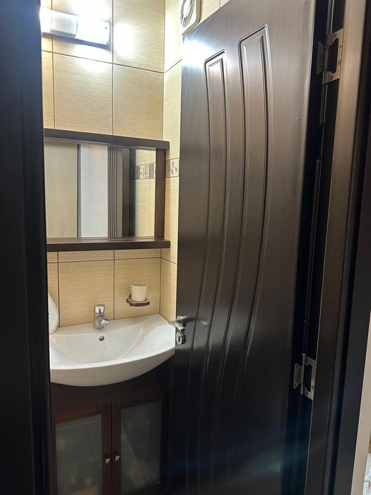 Inchiriez apartament 3 camere in Oradea