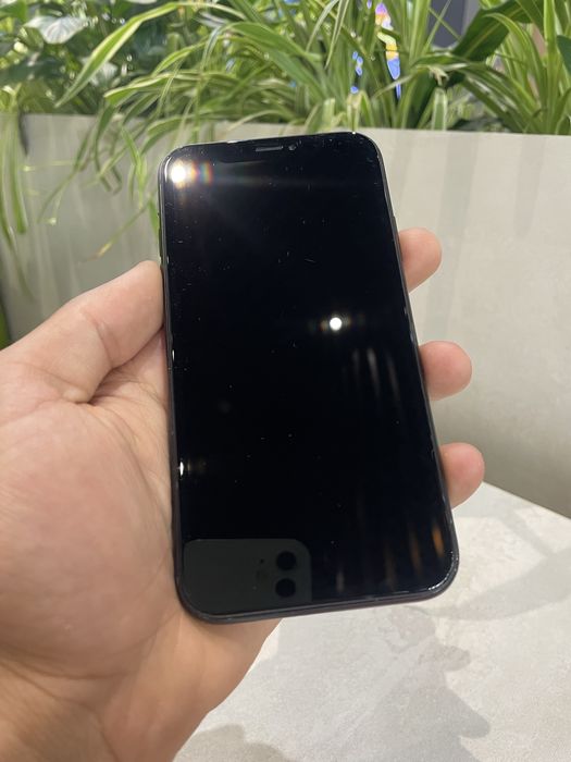 Iphone xr.             .