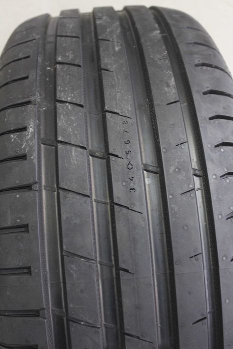 225/50-18 Nokian Poweproof