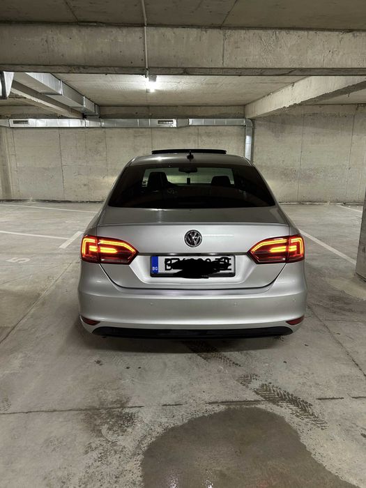 Автомобил VW JETTA 1.4