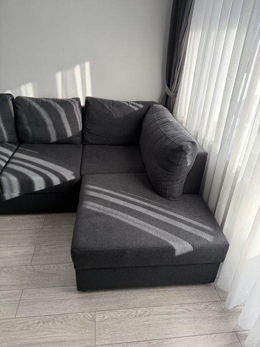 Canapea coltar gri cu doua cutii depozitare