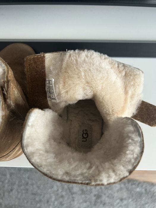 Детски велурени ботуши с вълнена вата UGG. Размер 25, стелка 15см.