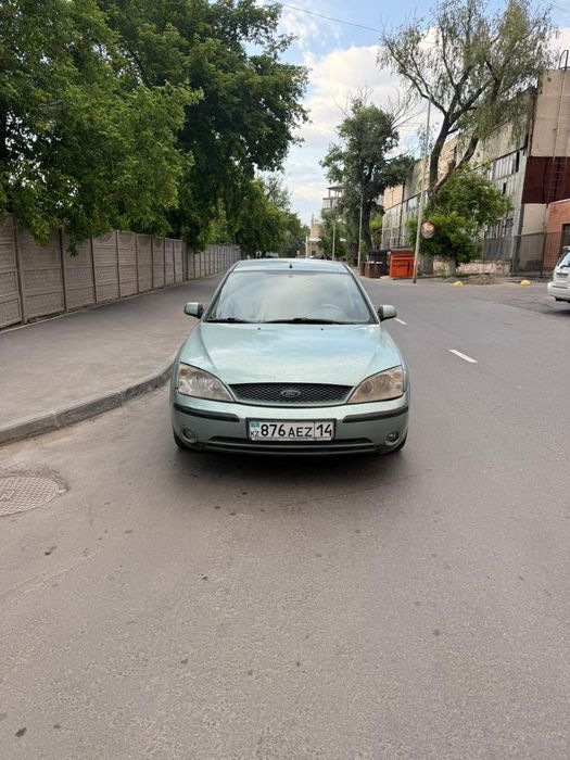 Автомобиль форд мондео