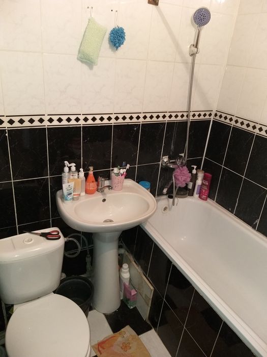 Возьму 2 девушек в квартиру к нам