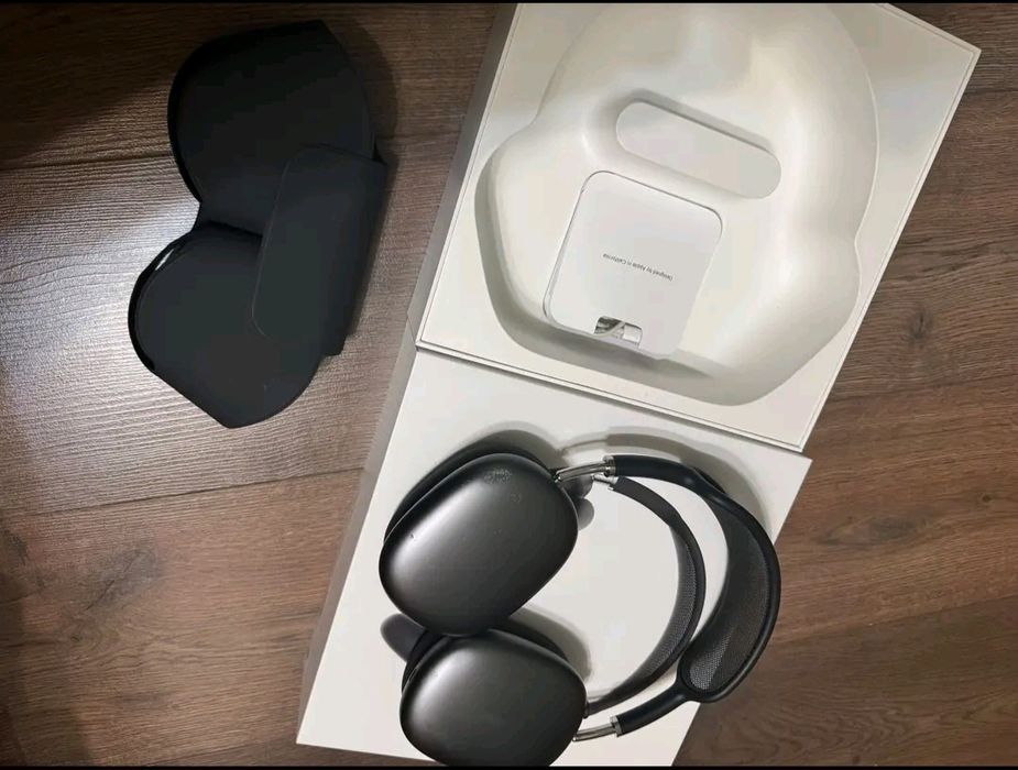 продам airpods max 1