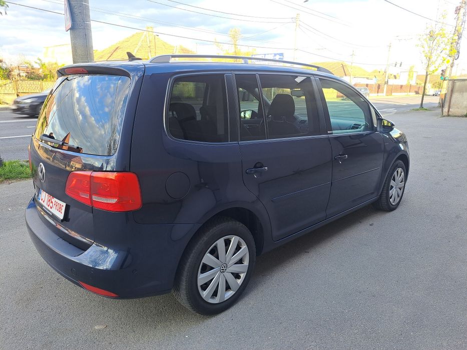 VOLKSWAGEN Touran 2012 — imagine 12