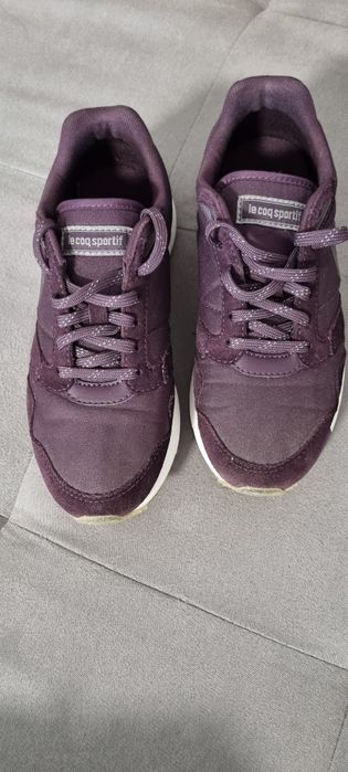 Дамски обувки и маратонки