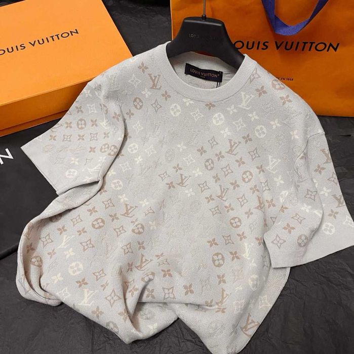 Tricou Louis Vuitton Calitate Premium