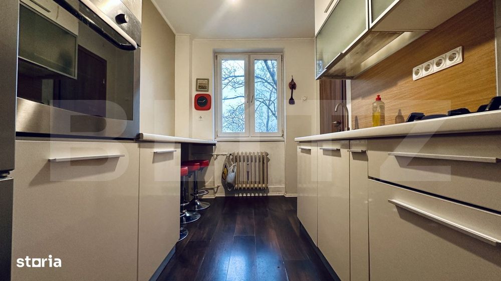 Apartament 4 camere, 2 bai, decebal, etaj intermediar