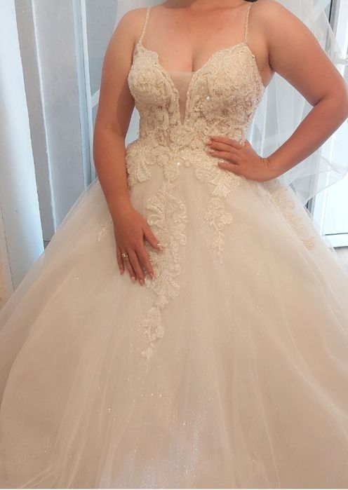 Булчинска  рокля