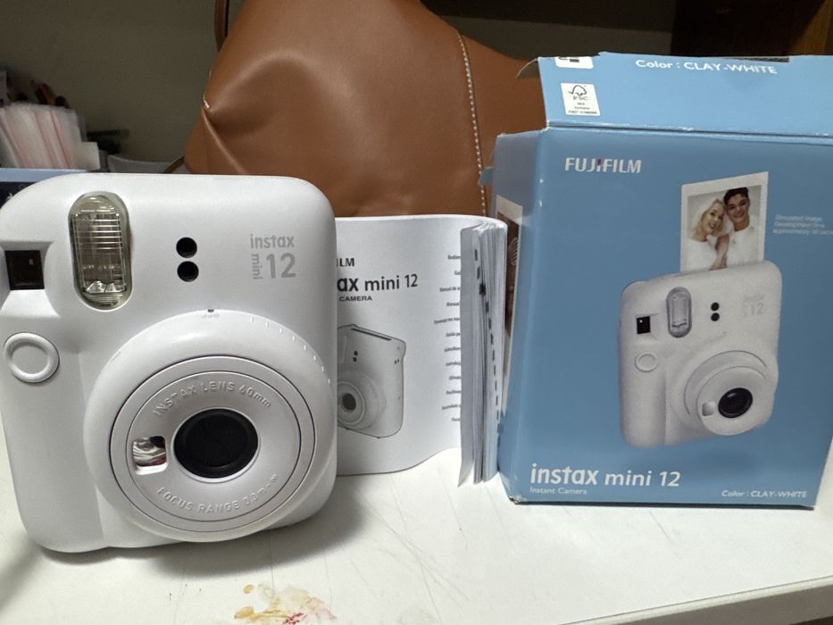 Instax mini 12..