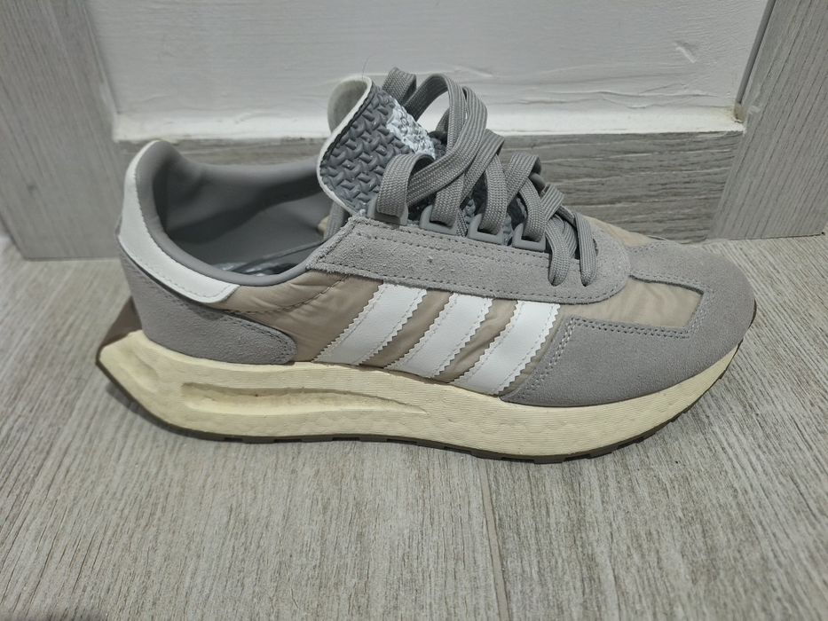 Vând adidasi Adidas originali