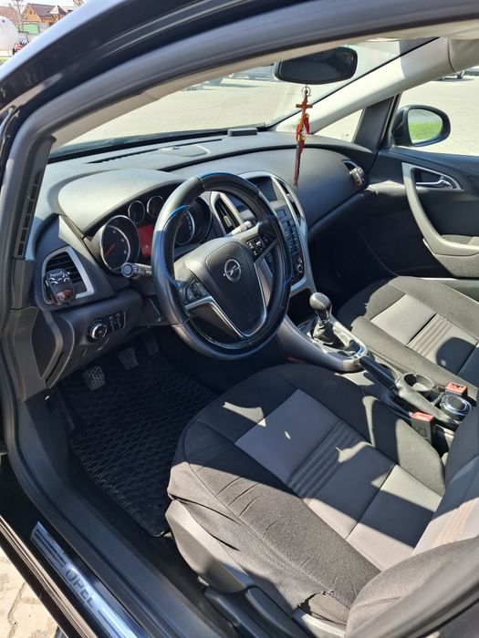 OPEL Astra 2010 — imagine 5