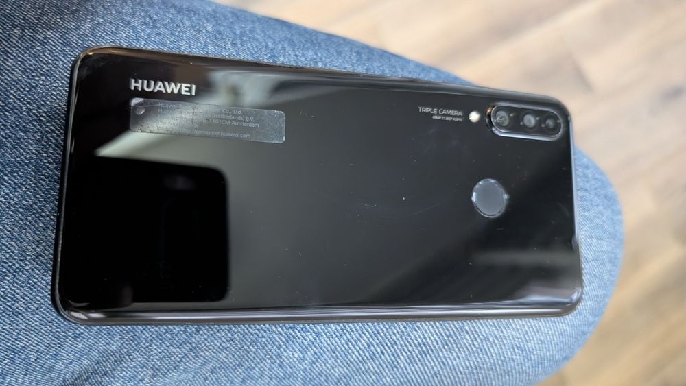 Huawei P30 Lite impecabil