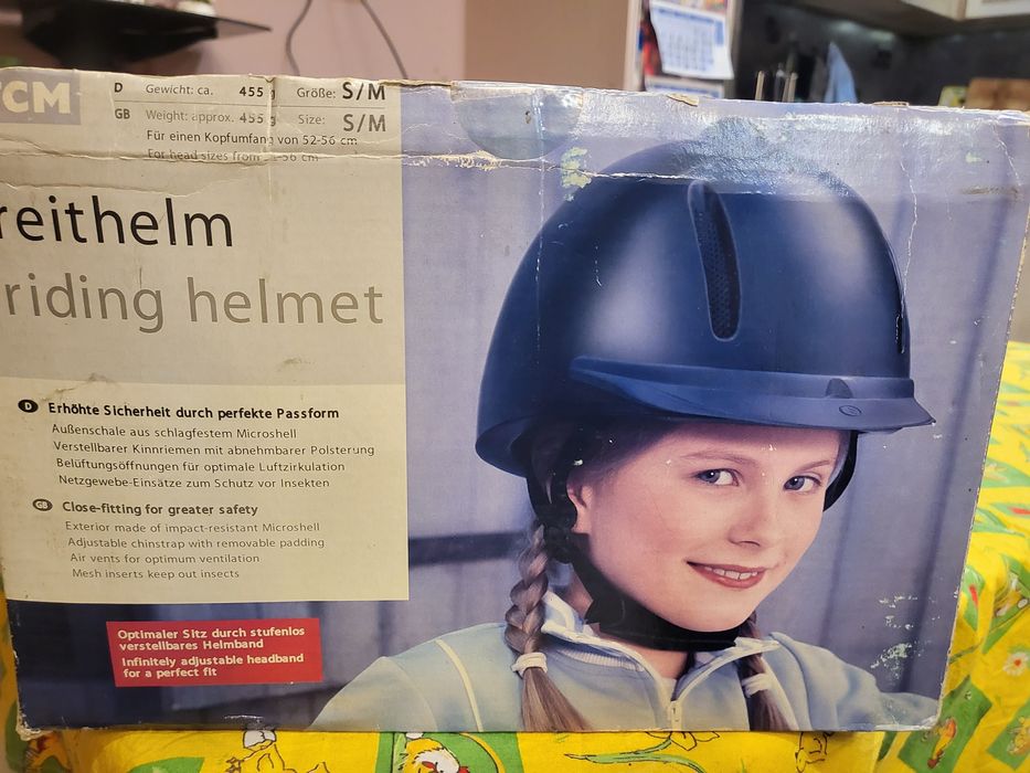 Каска за езда на "TCM"