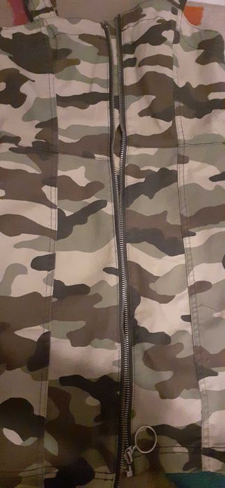Rochie camuflaj H&M, mas 36 (S), noua