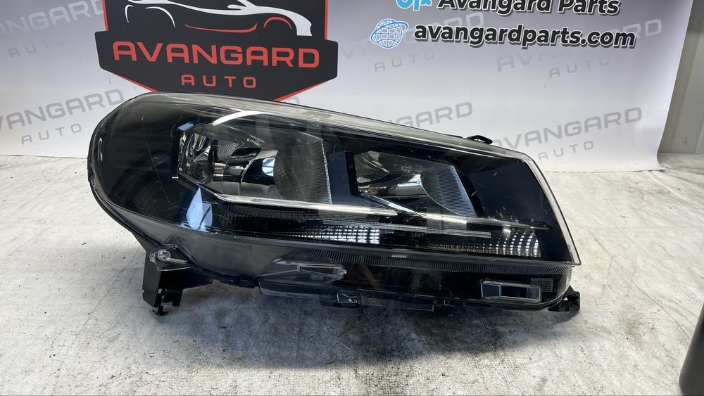 Fiat Scudo десен и ляв фар