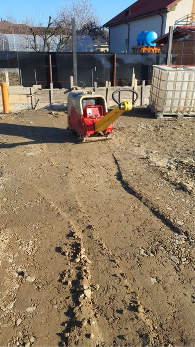 Inchiriez placa compactoare,talpa,picior de oaie