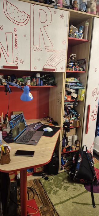 Срочно!!! Детский гарнитур унисекс, Россия