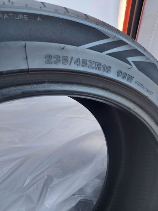 Шины   235/45/18