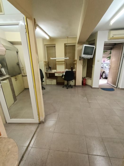 Продава се Двустаен апартамент в Бургас, Възраждане - 40 кв.м за 1388 €/кв.м - Снимка #2