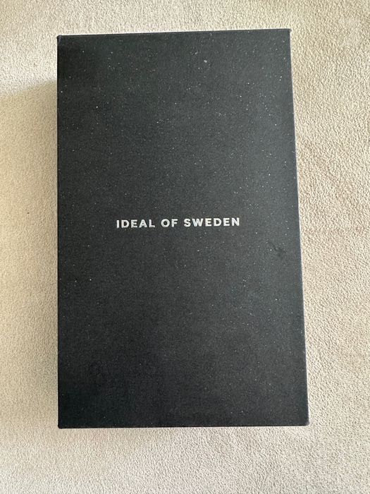 Iphone 11 pro/xs/x Ideal of sweden кейс и Iphone 12 pro max Burga кейс