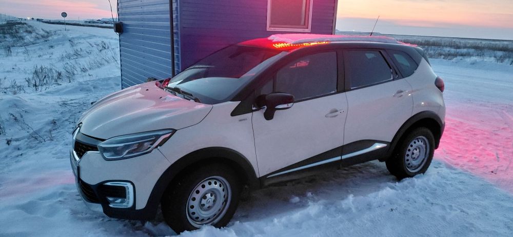 Рено Каптюр 2.0 автомат полный привод
