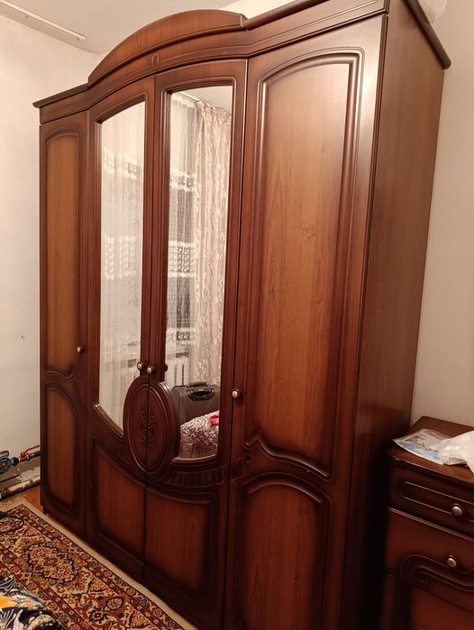 Спальный гарнитур