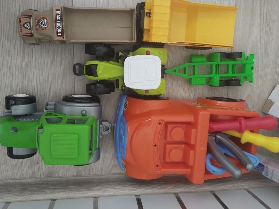 Продам игрушки б/у