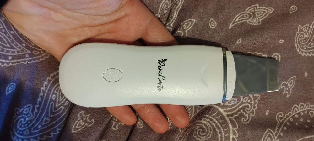 Facial skin Scrubber