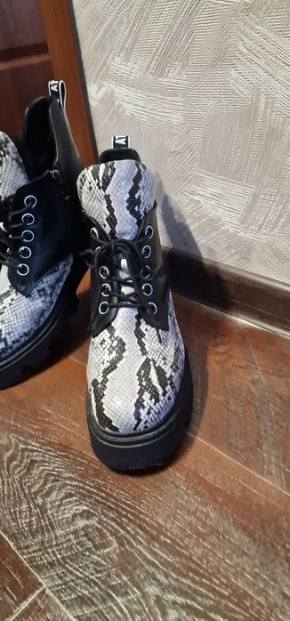 Споги демисезонные