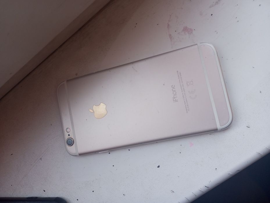 Продам айфон 6 срочно