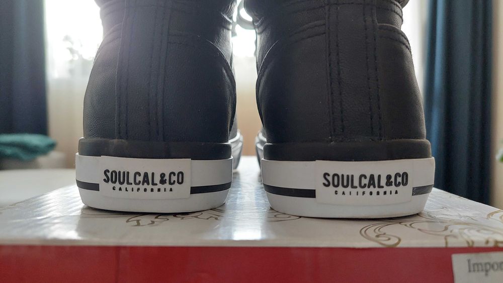 Черни кожени кецове дамски