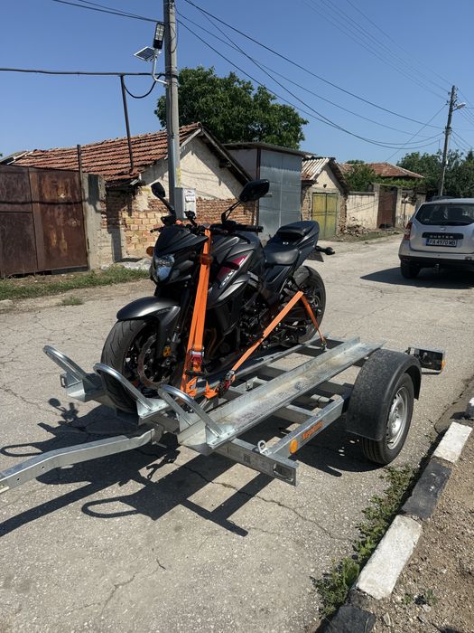 Ремарке за мотори под наем