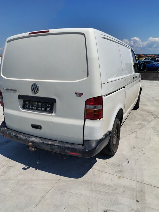 Фолксваген Транспорт Т5 / Volkswagen Transporter T5 2.5 TDI НА ЧАСТИ