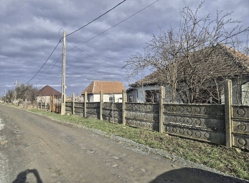 Teren de vanzare