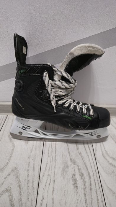 Patine hockey adulti  Reebok Ribcore 26K mărimea 44 pump